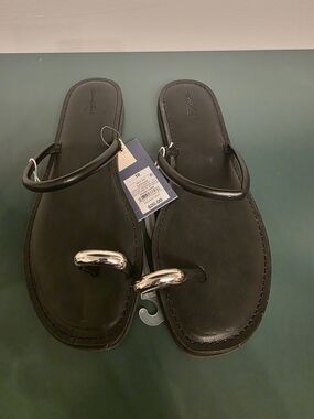 Universal Thread Black Slip-On Sandals with Metal Toe Detail